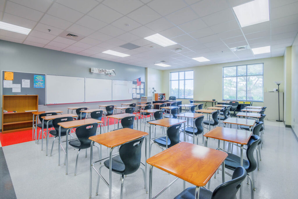 students are more attentive if they have good lighting via LED